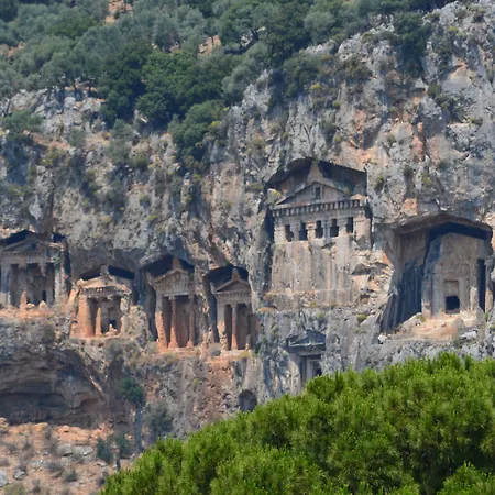 아파트호텔 Erasmus 4*