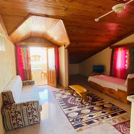 Erasmus 아파트호텔 4*