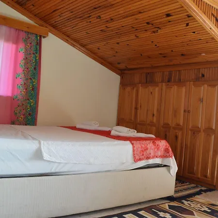 Erasmus Apartahotel