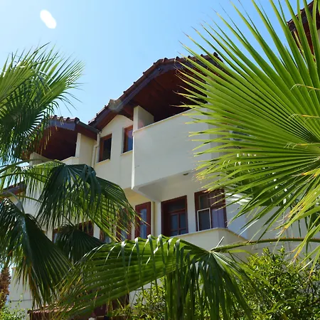 Erasmus Apartahotel