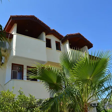 Erasmus Apartahotel